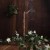 Sagrada Madre Palo Santo z Jaśminem – 8 patyczków ręcznie robionych w Argentynie. 100% naturalne. Czas palenia ok. 60 min. Oczyszcza aurę, relaksuje, wprowadza harmonię i otula przestrzeń ciepłym, kwiatowo-drzewnym aromatem.