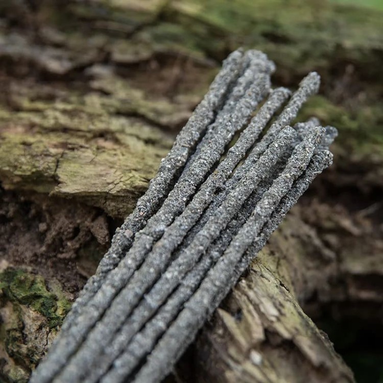 Ręcznie robione kadzidło Sagrada Madre Natural Copal – 8 patyczków z peruwiańskiej żywicy, oczyszczający aromat, idealne do medytacji i rytuałów.