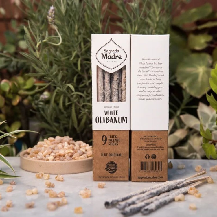 Sagrada Madre Naturalne Białe Kadzidło Olibanum – 9 patyczków o subtelnym, oczyszczającym aromacie, wspierających medytację, równowagę i duchowe uzdrawianie.