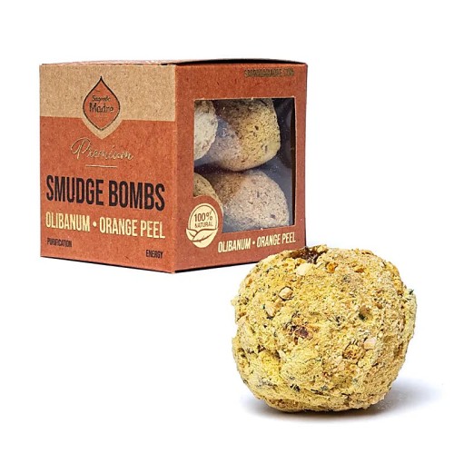 Sagrada Madre Premium Smudge Bomb Olibanum i Pomarańcza – ręcznie robione bomby oczyszczające z żywicy olibanum, skórki pomarańczy i sosny. Dodają świeżości, harmonii i energii. Idealne do medytacji, rytuałów i oczyszczania przestrzeni.