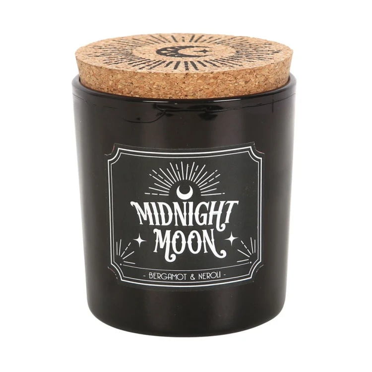 Świeca „Midnight Moon” o zapachu bergamotki i neroli w czarnym szkle z korkowym wieczkiem. Czas palenia ok. 21 h. Elegancka, gotycka, część kolekcji Midnight Rituals – idealna do relaksu i nastrojowych rytuałów.