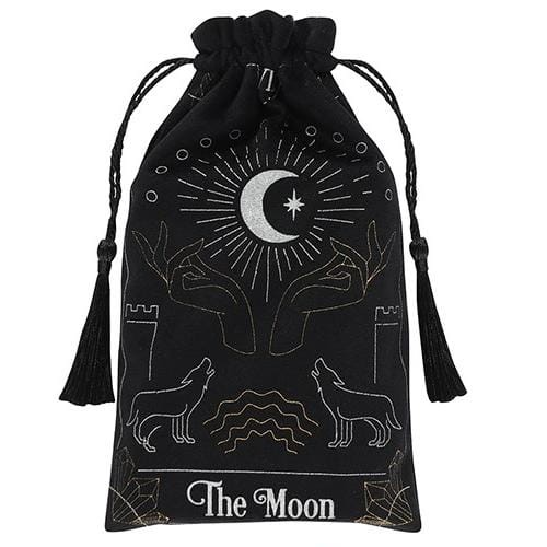 Czarny aksamitny woreczek na karty tarota z haftem „The Moon” – złoty księżyc w promieniach, dłonie i dwa wilki. Chroni karty, runy i amulety przed uszkodzeniami i negatywną energią. Ozdobny ściągacz z chwostami.