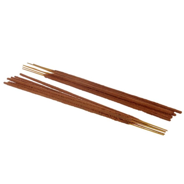 Kadzidełka Satya Nag Champa Classic 15g – kultowy, słodko-drzewny aromat z nutą plumerii i drzewa sandałowego. Ręcznie wytwarzane w Indiach, idealne do medytacji, jogi, relaksu i oczyszczania przestrzeni.