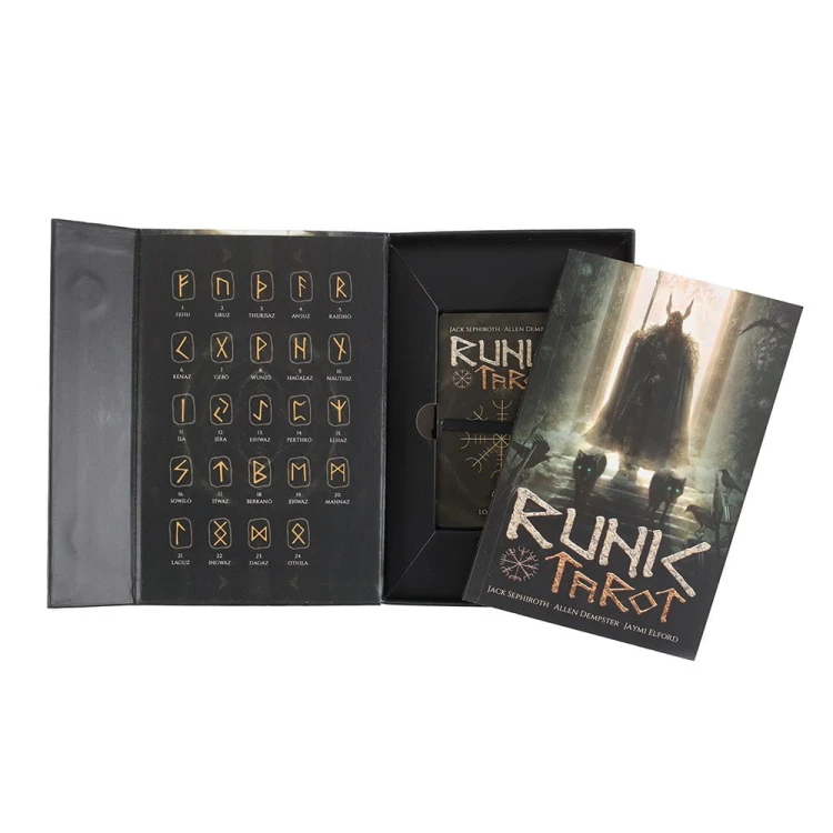 Runic Tarot – talia inspirowana mitologią nordycką i energią run. 78 kart i przewodnik 160 stron autorstwa Jacka Sephirotha i Jaymi Elford.