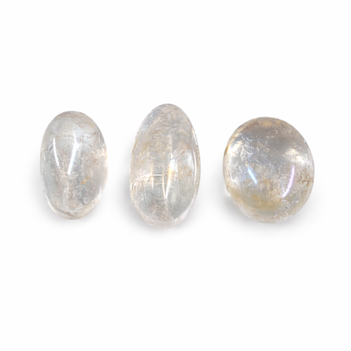 Kulisty kryształ górski aura biała o oczyszczającej energii.