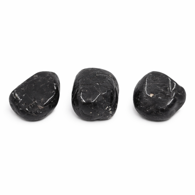 Naturalna bryła turmalinu o silnej ochronnej energii.