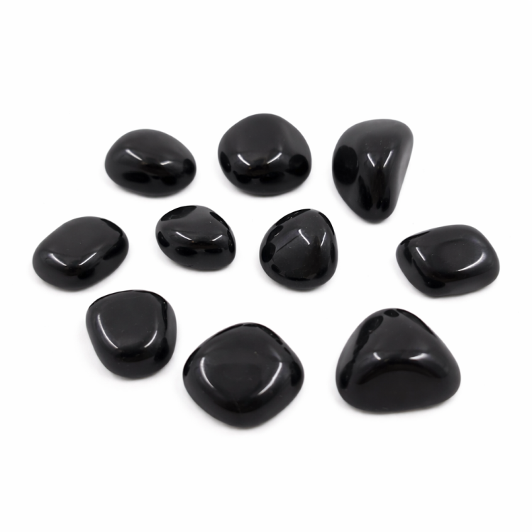 Polerowany onyks o stabilizującej i ochronnej energii.