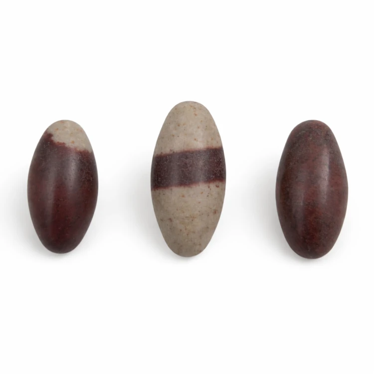 Shiva Lingam polerowany – kamień harmonii i równowagi energii