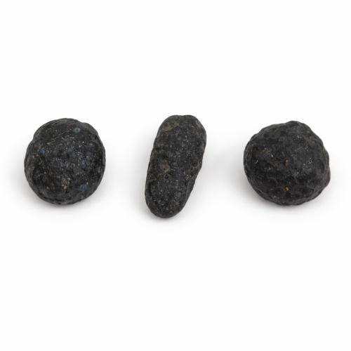 Naturalny tektyt z Kolumbii o intensywnej, transformującej energii.