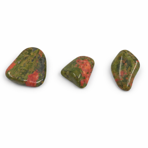 Polerowany unakit o harmonizującej energii serca i spokojnej transformacji emocji.