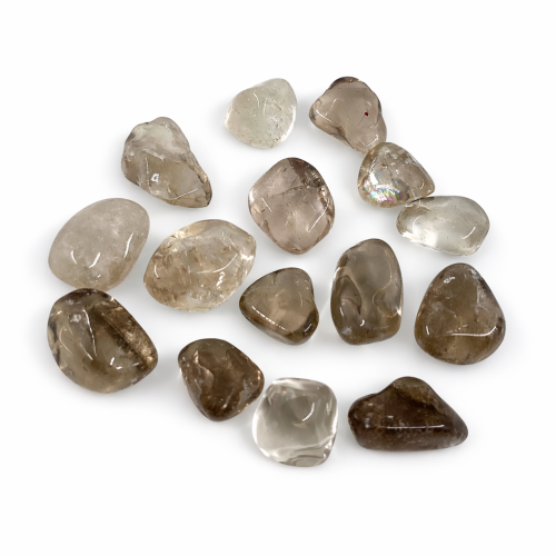 Polerowany kwarc dymny o uziemiającej energii, wspierający spokój i redukcję stresu.