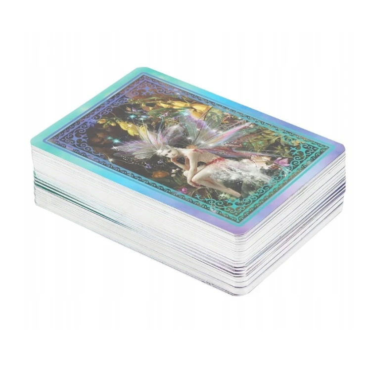 Stos kart Fairy Tarot Cards z połyskującą grafiką skrzydlatej wróżki.