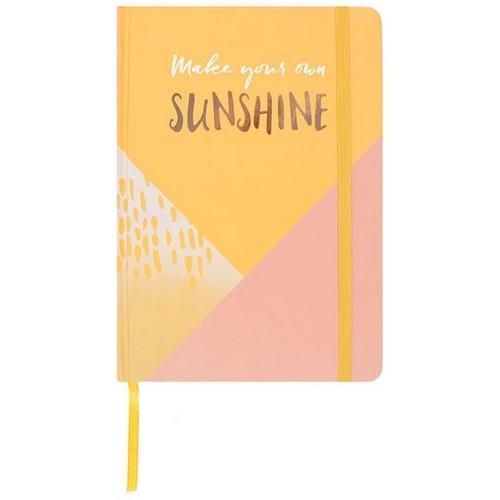 Notes A5 „Make Your Own Sunshine” z kolekcji Live Colourfully. 200 stron w linie, gumka, zakładka. Design w żółci i różu z różowo-złotymi akcentami. Idealny do notatek, planowania i dziennika wdzięczności.