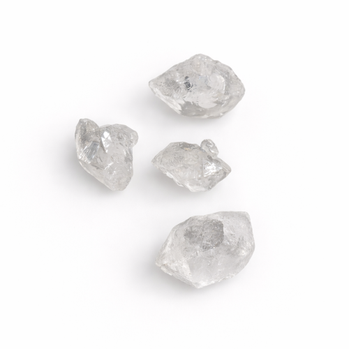 Surowy kwarc lodowy 2–3,5 cm – naturalny przezroczysty kamień oczyszczający i wzmacniający energię.