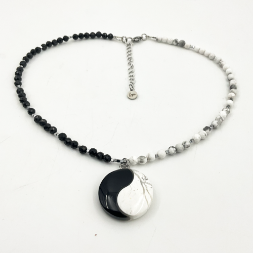 naszyjnik howlit turmalin yin yang amulet równowagi ochrona spokojny sen biżuteria ezoteryczna strefa 3