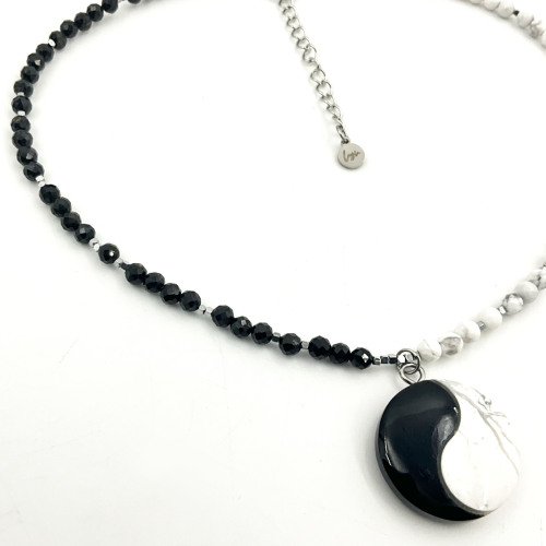naszyjnik howlit turmalin yin yang amulet równowagi ochrona spokojny sen biżuteria ezoteryczna strefa 3