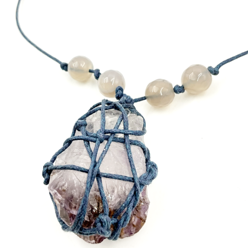 naszyjnik ametyst naturalny kamień pleciony rzemyk fioletowy amulet spokój intuicja strefa 3