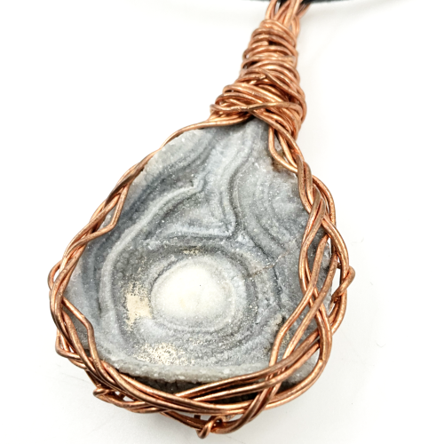 naszyjnik amonit w miedzi naturalna skamieniałość amulet intuicji ochrony i poprzednich wcieleń